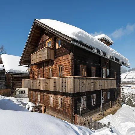 Casa de Férias Sprawling Mansion Near Area In Salzburg