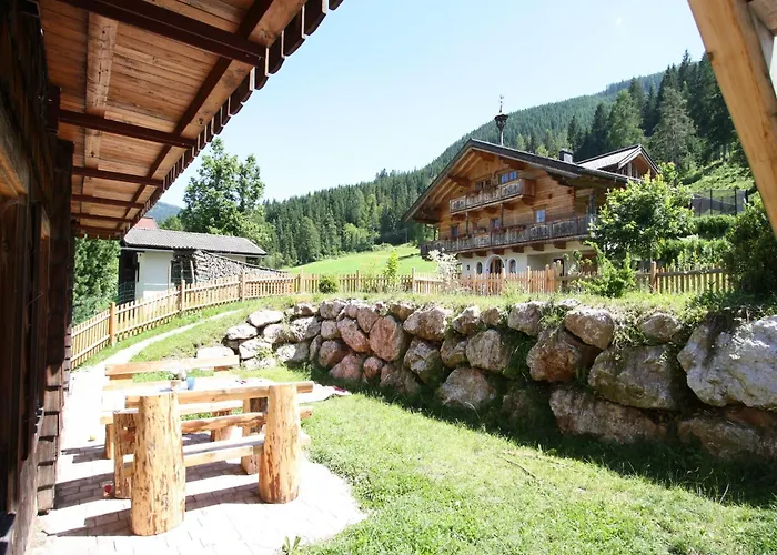 Sprawling Mansion Near Area In Salzburg 度假居 *